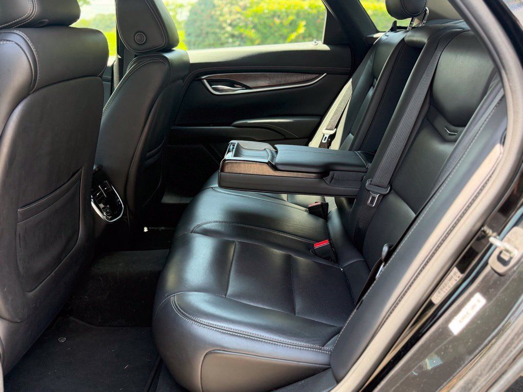 Used 2019 Cadillac XTS Luxury FWD image 13