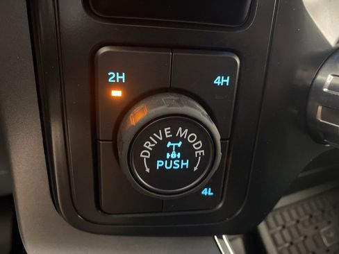 Used 2025 Ford F150 XLT w/ Equipment Group 302A MID image 23