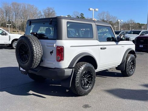 Used 2025 Ford Bronco Base image 6