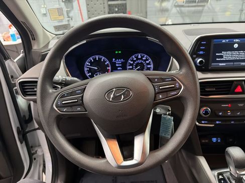 Used 2019 Hyundai Santa Fe SE image 15