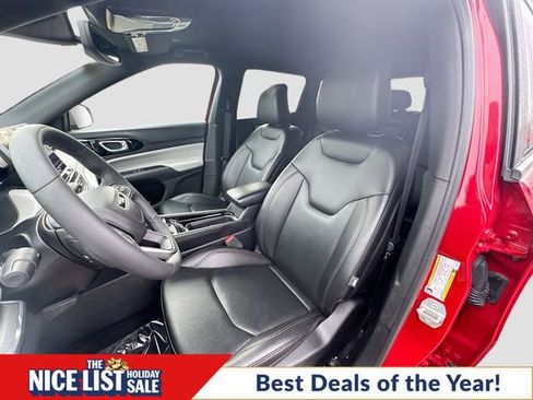 Used 2024 Jeep Compass Limited image 21