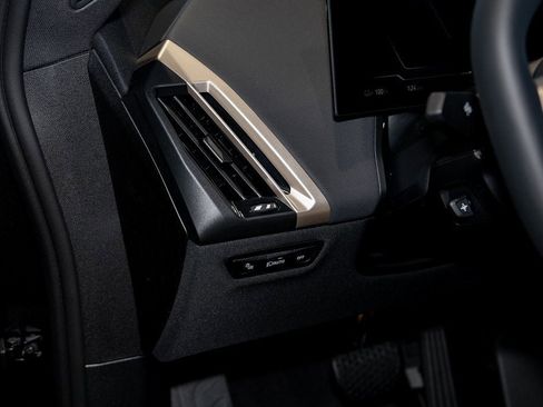 New 2026 BMW iX xDrive45 w/ Premium Package image 15