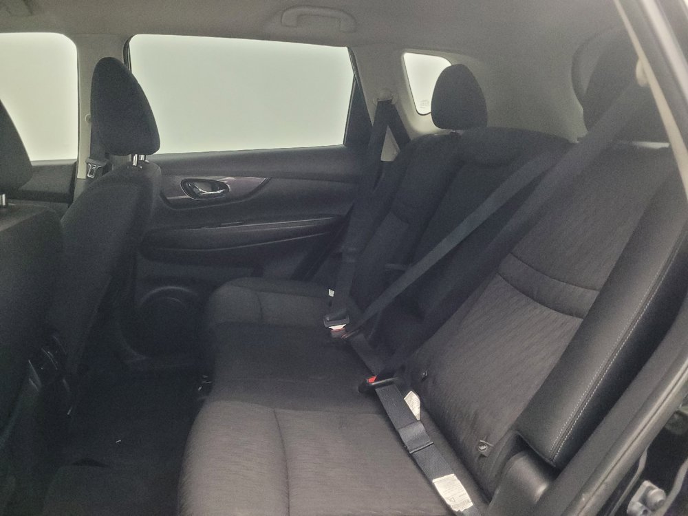 Used 2019 Nissan Rogue SV FWD image 18