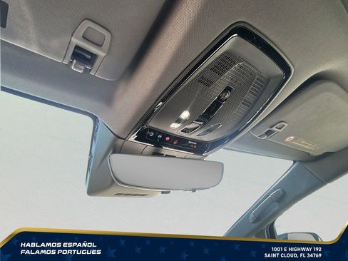 Used 2025 Cadillac Optiq Sport 2 w/ LPO, Floor Liner Package AWD/4WD image 21