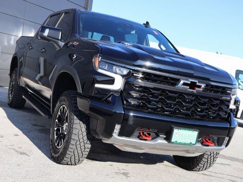 Used 2024 Chevrolet Silverado 1500 ZR2 image 6