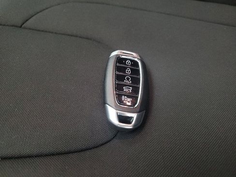 Used 2023 Hyundai Elantra SEL w/ Convenience Package FWD image 32