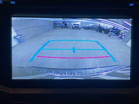 Used 2018 Toyota 4Runner SR5 image 9