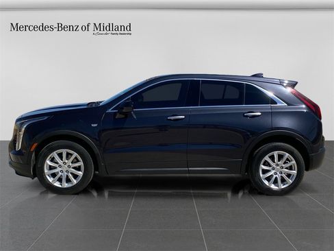 Used 2023 Cadillac XT4 Luxury w/ Cold Weather Package image 4