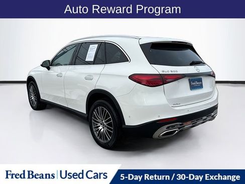 Used 2025 Mercedes-Benz GLC 300 4MATIC image 5