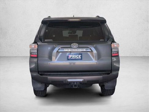 Used 2021 Toyota 4Runner SR5 AWD/4WD image 7