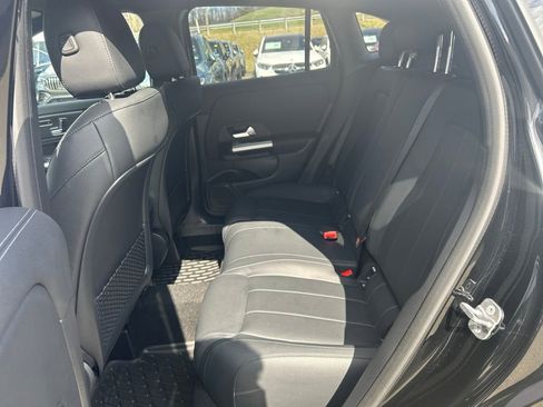 Certified 2025 Mercedes-Benz GLA 250 4MATIC image 24