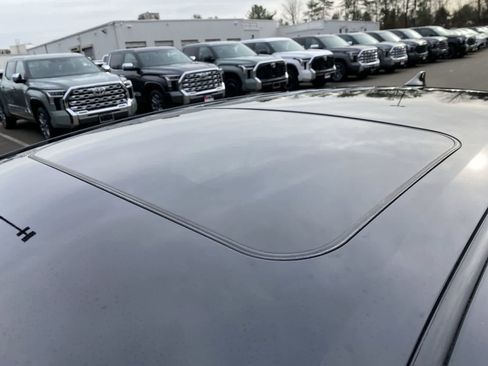 Certified 2025 Toyota Corolla SE image 22