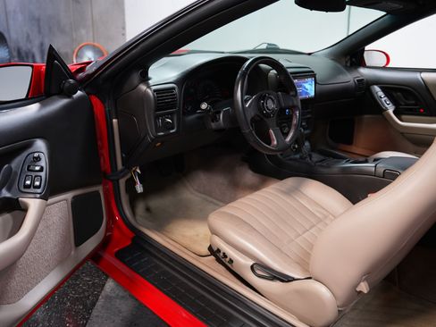 Used 2002 Chevrolet Camaro Z28 w/ SS Performance/Appearance Pkg RWD image 4