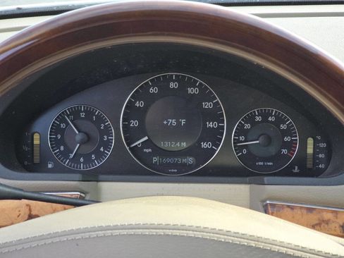 Used 2006 Mercedes-Benz E 350 4MATIC Sedan image 12