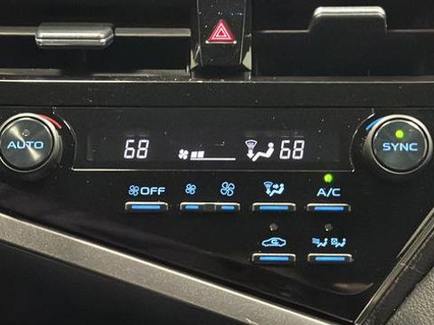 Used 2023 Toyota Camry XSE w/ Navigation Package image 17