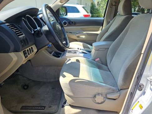 Used 2009 Toyota Tacoma PreRunner RWD image 10
