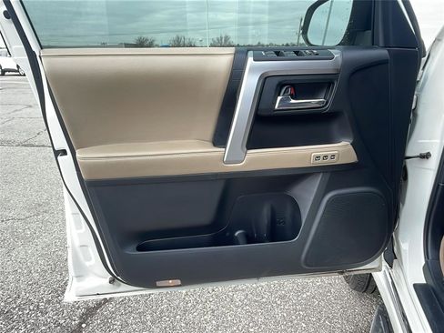 Used 2019 Toyota 4Runner Limited image 20