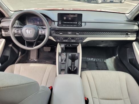 Used 2023 Honda Accord EX image 14
