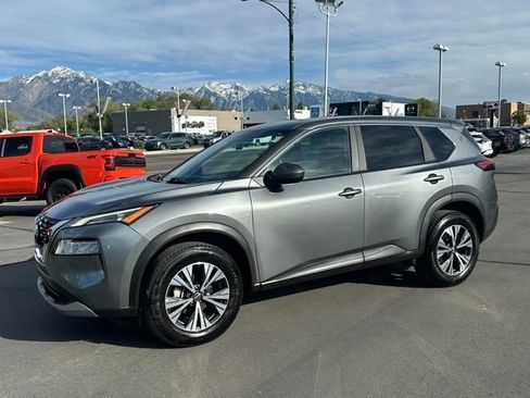 Used 2023 Nissan Rogue SV AWD/4WD image 5