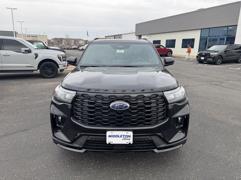 New 2026 Ford Explorer ST-Line w/ ST-Line Street Pack image 12