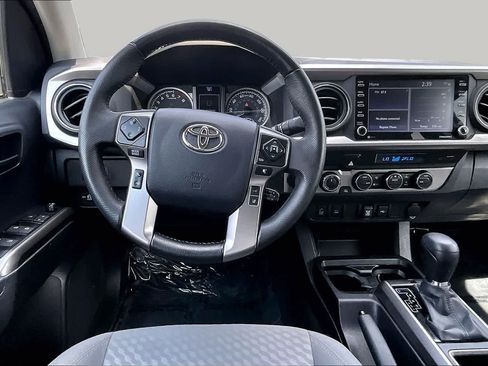 Used 2023 Toyota Tacoma SR5 w/ Technology Package AWD/4WD image 6