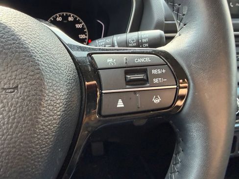 Used 2023 Honda Pilot Touring image 14