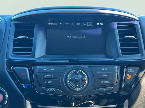 Used 2017 Nissan Pathfinder SV FWD image 27