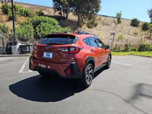 Used 2024 Subaru Crosstrek 2.0i Premium AWD/4WD image 7