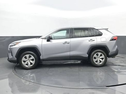 Used 2023 Toyota RAV4 LE FWD image 7