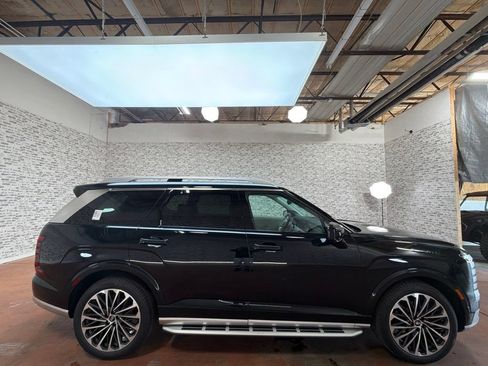 New 2027 Hyundai Palisade Calligraphy FWD image 8