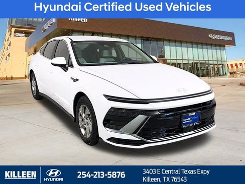 Used 2025 Hyundai Sonata SE image 1
