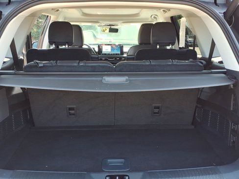 Used 2026 Lincoln Aviator AWD image 12