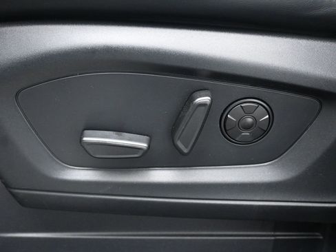 Certified 2025 Ford Explorer ST-Line w/ Premium Package image 11