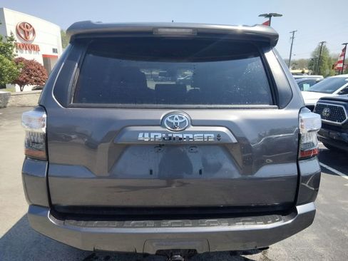 Used 2023 Toyota 4Runner SR5 Premium w/ Moonroof Package image 5