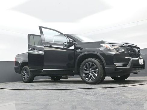 Used 2024 Honda Ridgeline Sport image 23