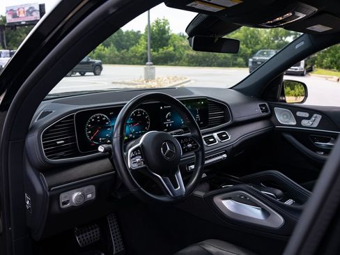 Used 2023 Mercedes-Benz GLS 450 4MATIC image 13