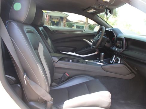 Used 2017 Chevrolet Camaro LT RWD image 14