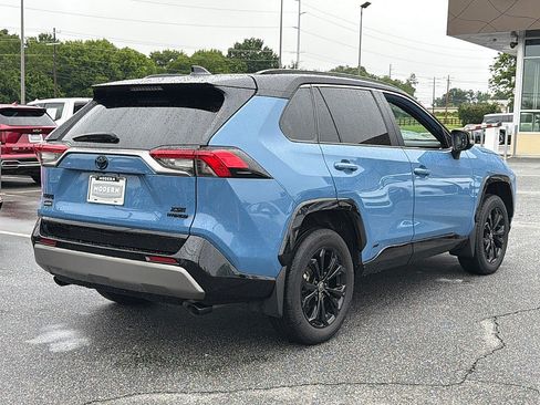 Used 2023 Toyota RAV4 XSE AWD/4WD image 4