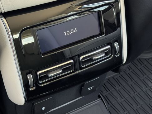 New 2026 Lincoln Aviator 2WD image 32