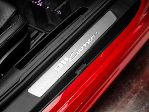 Used 2024 Porsche 911 Carrera w/ Premium Package image 47