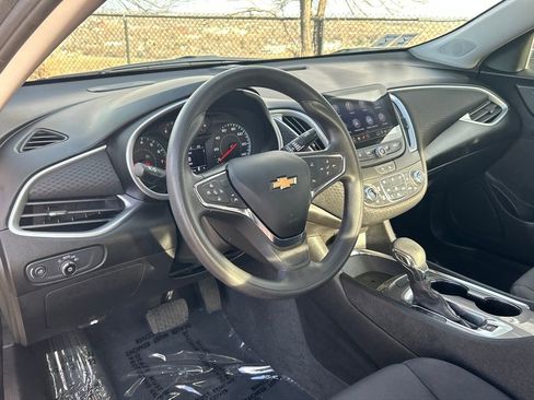 Used 2023 Chevrolet Malibu LT image 8