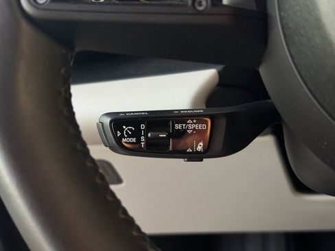 Used 2024 Porsche Macan 4 Electric image 35