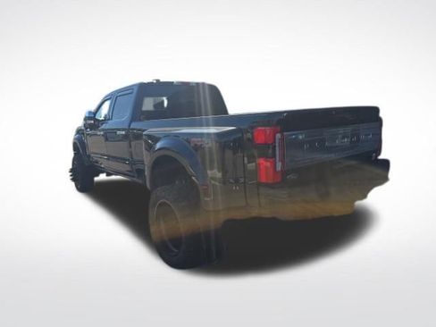Used 2025 Ford F450 Platinum w/ Platinum Plus Package image 24