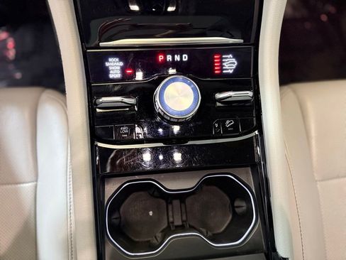 Used 2022 Jeep Grand Cherokee L Overland w/ Luxury Tech Group IV image 15