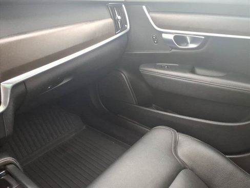 Used 2018 Volvo V90 T6 Cross Country w/ Convenience Package AWD/4WD image 23