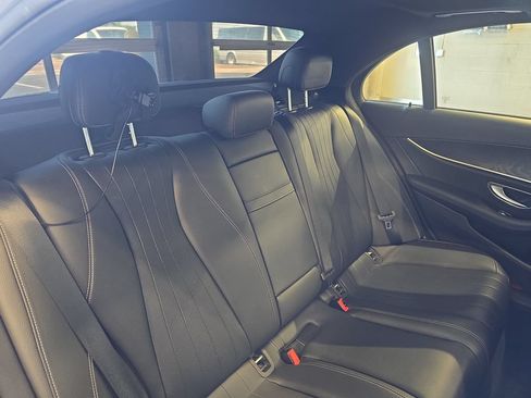 Used 2022 Mercedes-Benz E 350 Sedan image 13