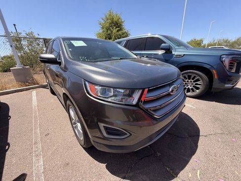 Used 2015 Ford Edge SEL FWD image 3