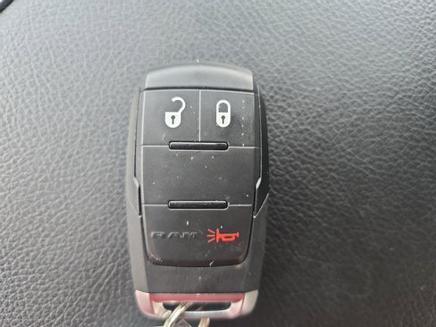 Used 2024 RAM 2500 Tradesman w/ Chrome Appearance Group image 29