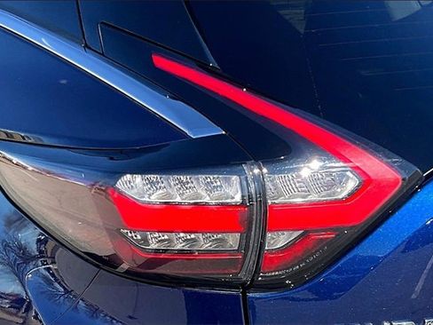 Certified 2024 Nissan Murano SV image 27