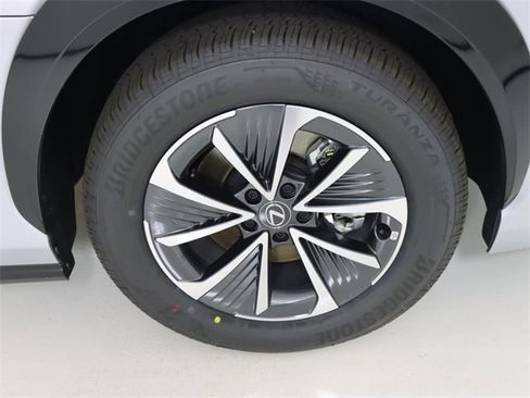 New 2025 Lexus RZ 300e 300e Premium image 9